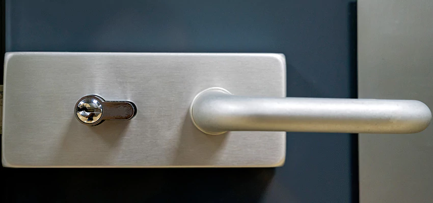 Change Patio Door Locks in Hilmar-Irwin, California