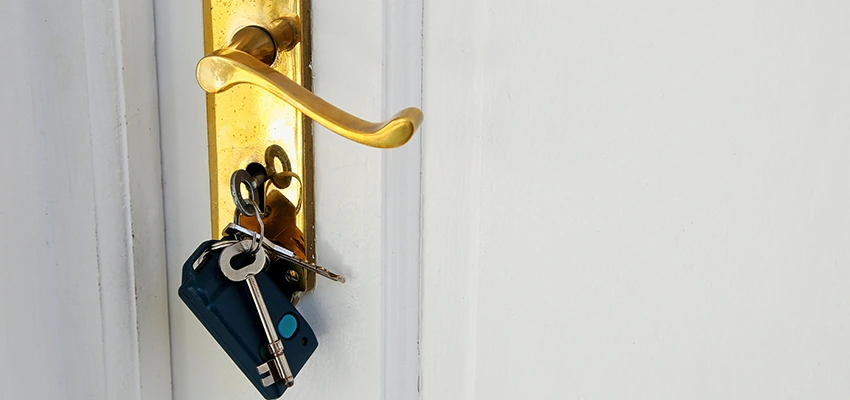Broken Door Key Extraction in Hilmar-Irwin, CA