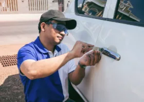 Car Locksmith in Hilmar-Irwin, CA